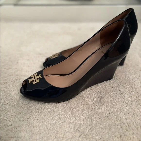 Tory Burch Navy Peep-Toe Flats - Picture 4 of 12